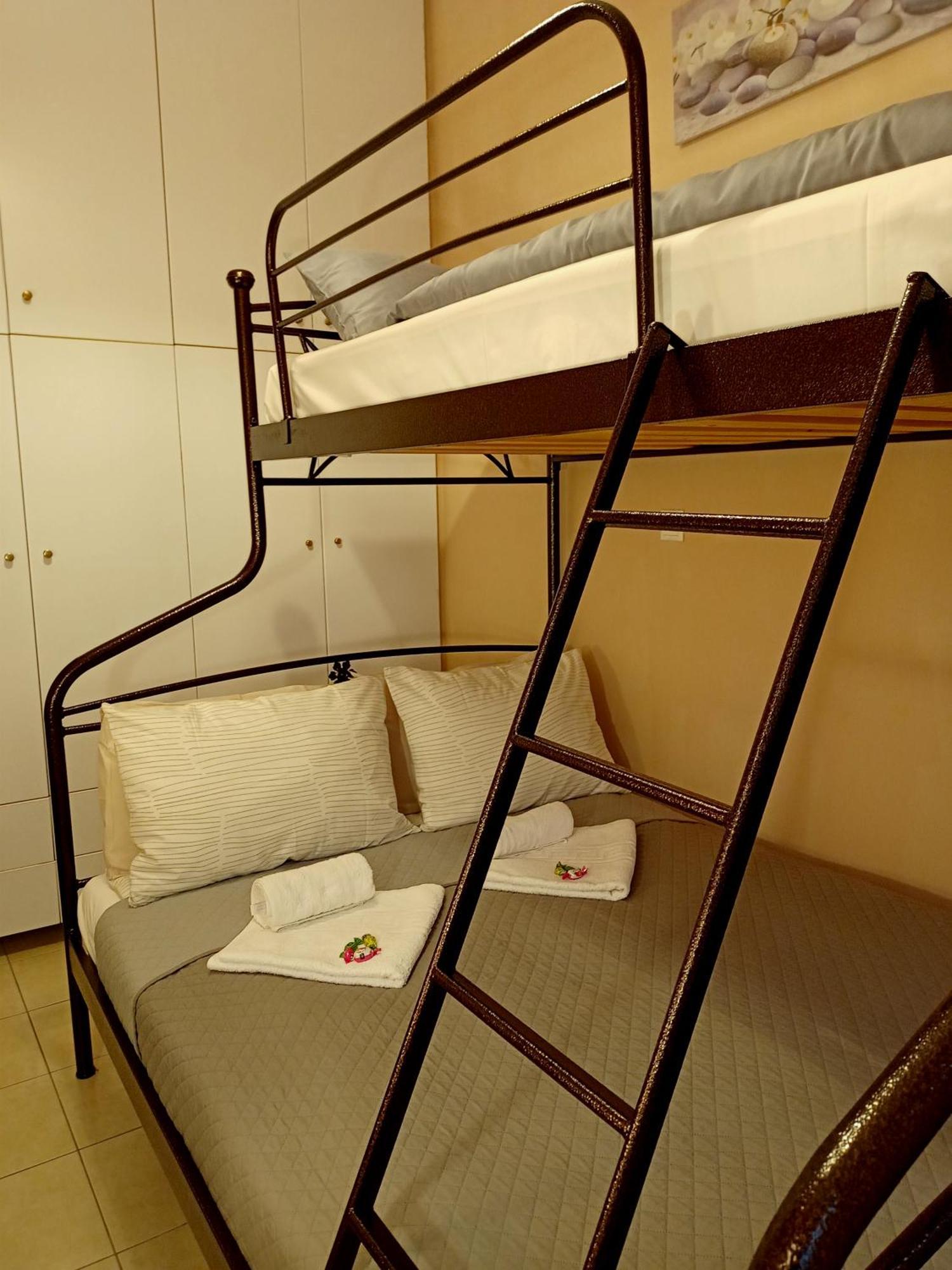 Myilios By Ilios Company Apartment Athens Luaran gambar